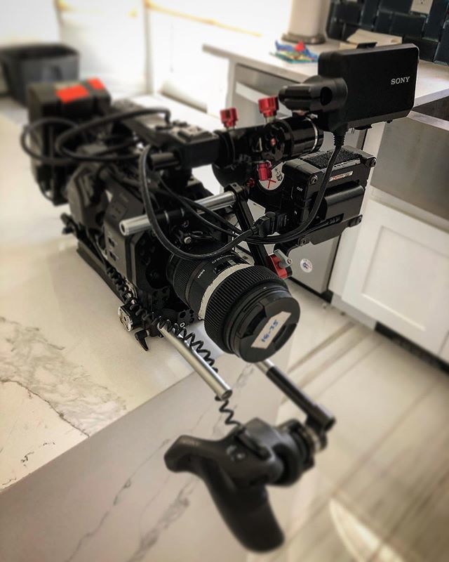 JohnnyTsang_DP's tweet photo. The base evf is giving problems so Making use of my old gear.. added the @zacuto evf I had on my #fs700 to my #fs7 for the big shoot coming up! Super ENG rig! Used the wooden camera evf mount and powered the evf with my d tap v mount battery and used as … https://t.co/2vyECyOEvE https://t.co/iBBfb54fSl