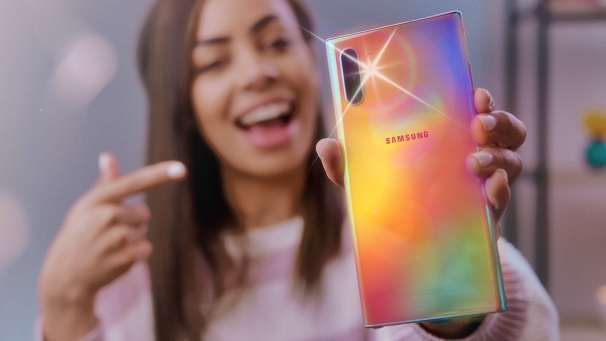 itskrystallora's tweet photo. Galaxy Note 10 Review is up! Go watch on my channel!! 😍 https://t.co/EajkbwAIt7