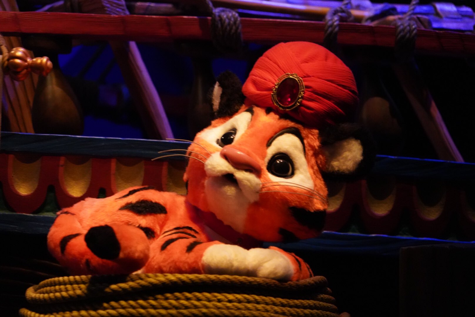 くまʕ ᴥ ʔ １万いいね超えたので宣伝を 私 チャンドゥグリというものを嗜む者です 東京ディズニー シーにある大人気アトラクション シンドバッド ストーリーブック ヴォヤッジ にぜひお越し下さい 少ない待ち時間で全天候