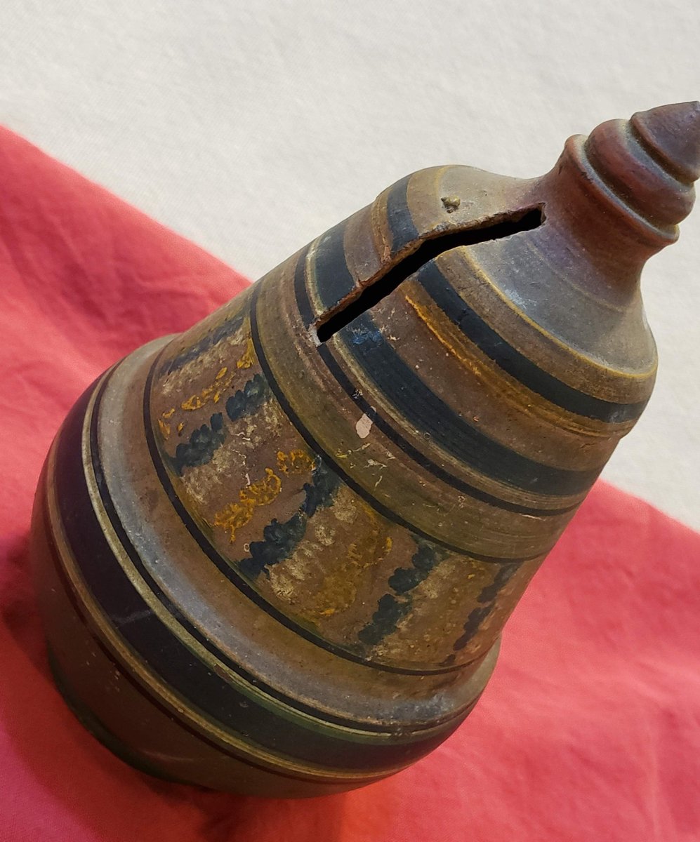 atticesoterica's tweet photo. Vintage Hand Crafted Pottery Bank Hand Painted Folk Art Grecian Roman Design Finial Middle Eastern Inspired Brown Green Black 1960s 1966 https://t.co/HprfV6laOp #Etsy #Vintage #AtticEsoterica #PotteryBank https://t.co/qdN38plz3Y