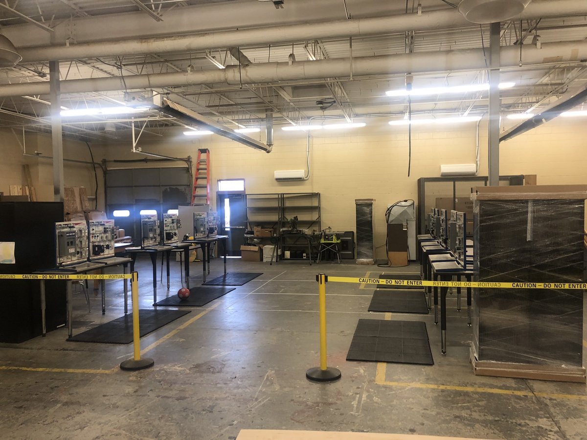 MHSIndMain's tweet photo. Summer is over and a lot of hard work has been done, but the Industrial Maintenance program at Minor High School is officially ready for this school year! #CTE #JEFCOEDCTE #MINORHS #JEFCOEDJourney https://t.co/6CpUku5LPJ