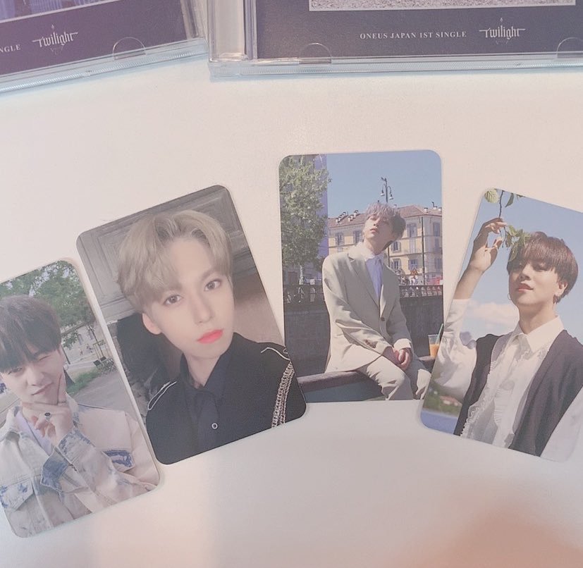 01oneus___'s tweet photo. oneus 交換 リリイベ

譲
初回 ) レイブン
    A  ) レイブン
    B  ) ゴニ  
    C  ) シオン

求   ソホ

2枚目のゴニもソホに交換希望ですが
欲しい方がいれ��差し上げます🐿🌙

#oneus https://t.co/lbNShoRjXR