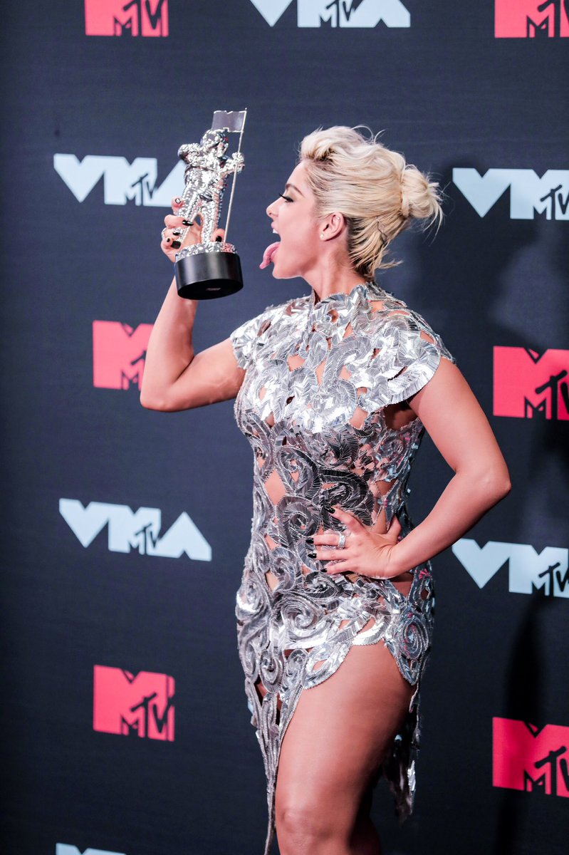 Bebe Rexha Italia Omg We Are Screaming Beberexha Vmas