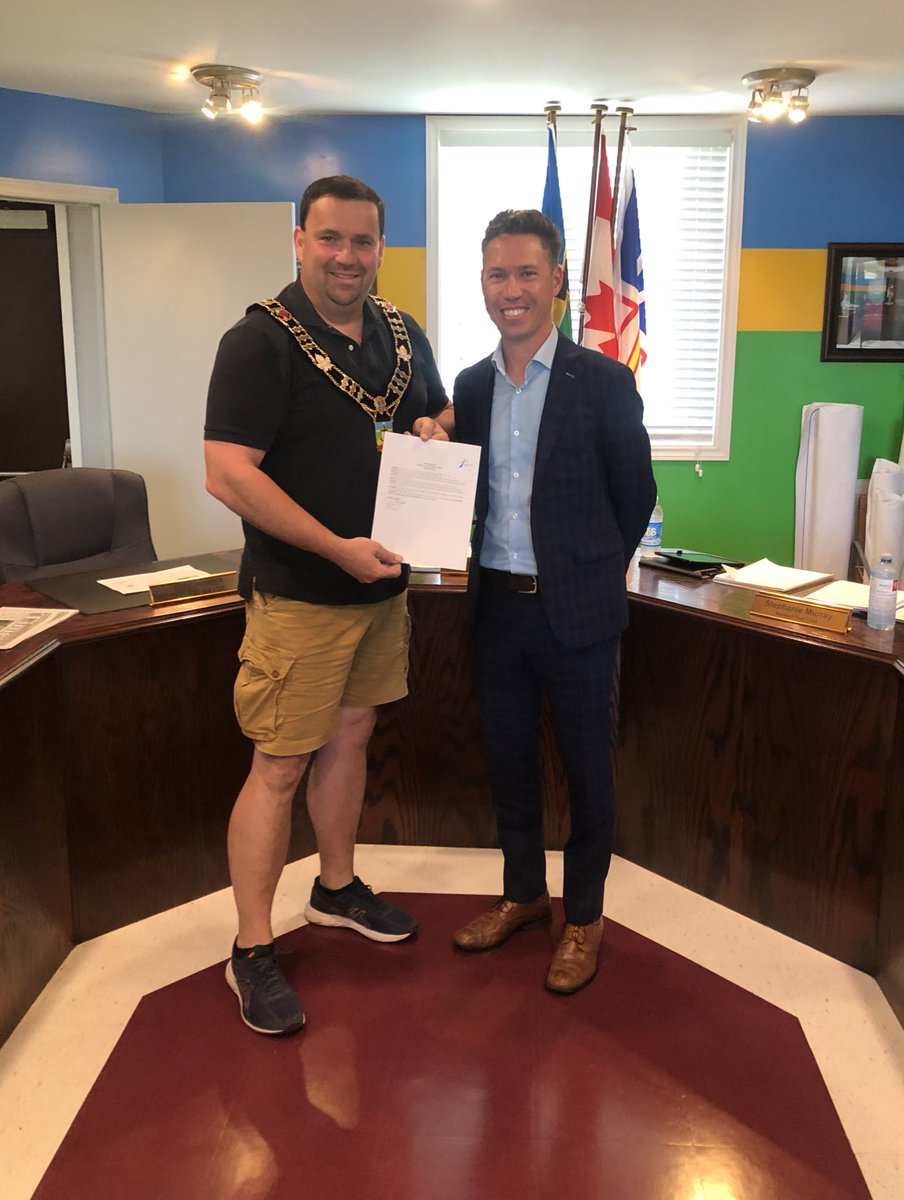 PCCAtlantic's tweet photo. Thank you to Mayor Darrin Thorne and Council Members of @TownofFlatrock for proclaiming September as Prostate Cancer Awareness Month @ProstateCancerC https://t.co/JqNNpharRC