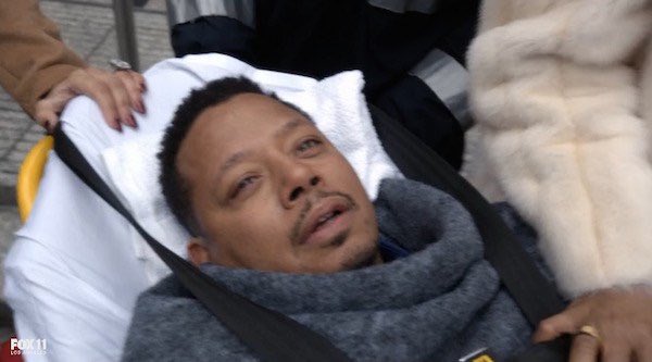 DopeAsKen's tweet photo. Me after this Missy Elliott performance trying to recuperate:

#VMAs https://t.co/hT7BMwgUmW