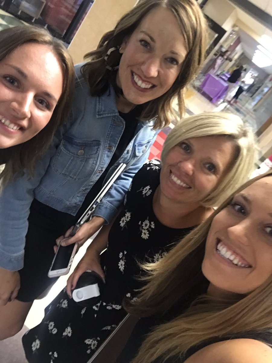 CronkCourtney's tweet photo. Edison is ready to #AchieveMore this year! Book to School night was a huge success📚🖤 @CBCommSchools @janinecrain @sara_pruss @sbuckholdt https://t.co/qsfg9XZ5fj