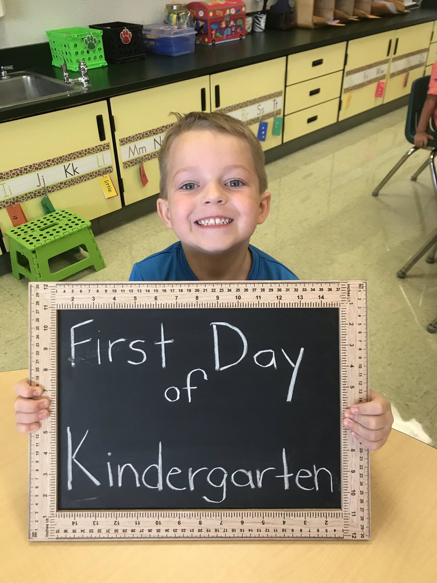 jovteach's tweet image. Our #FirstDayOfK was a success! Can’t wait to see more smiling faces like this for Day 2! #TeamNorthern
