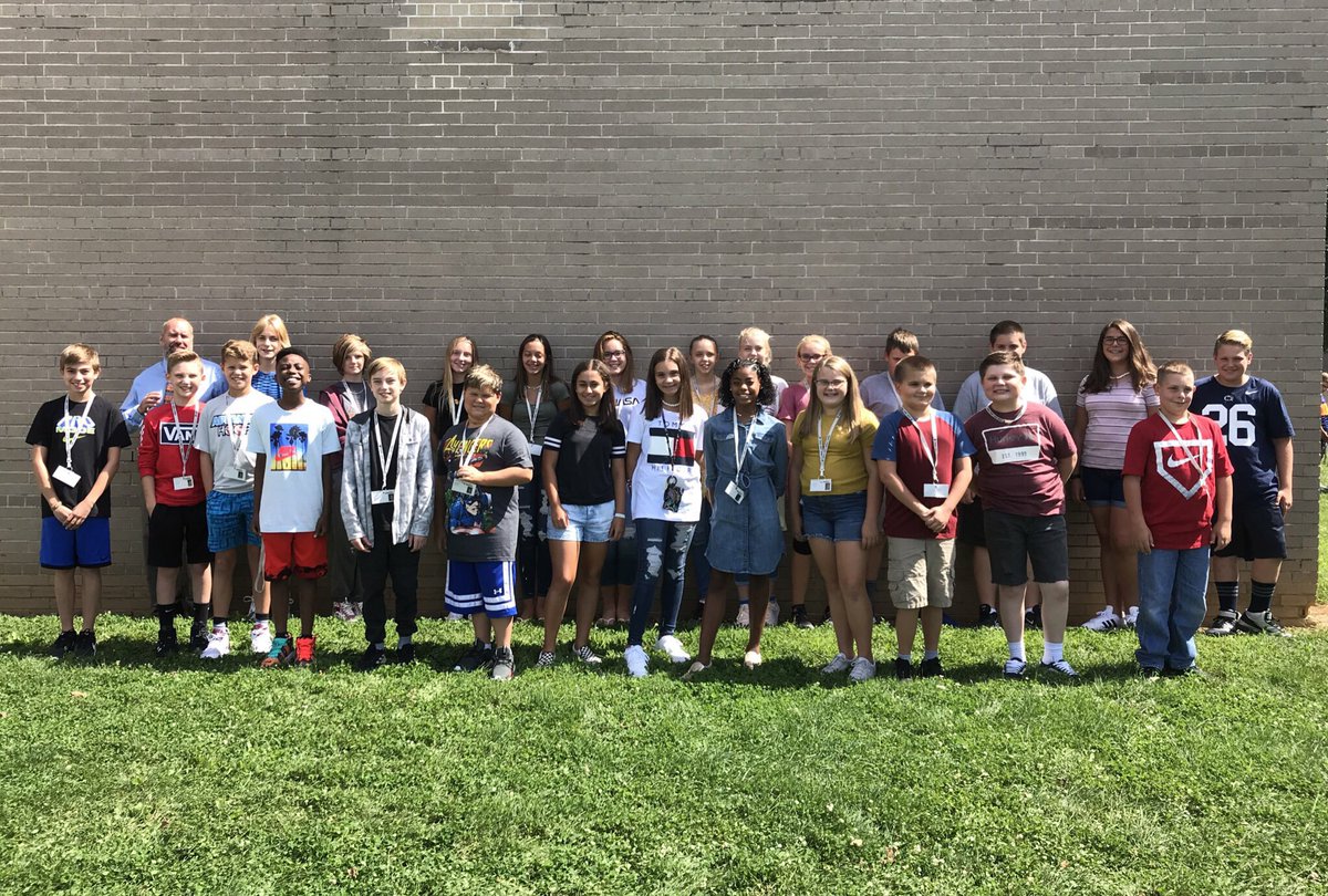 CCMS_Spartans's tweet photo. We enjoyed meeting our new Spartans today! #CCMS #FalconPride https://t.co/H1CgMXsSR0