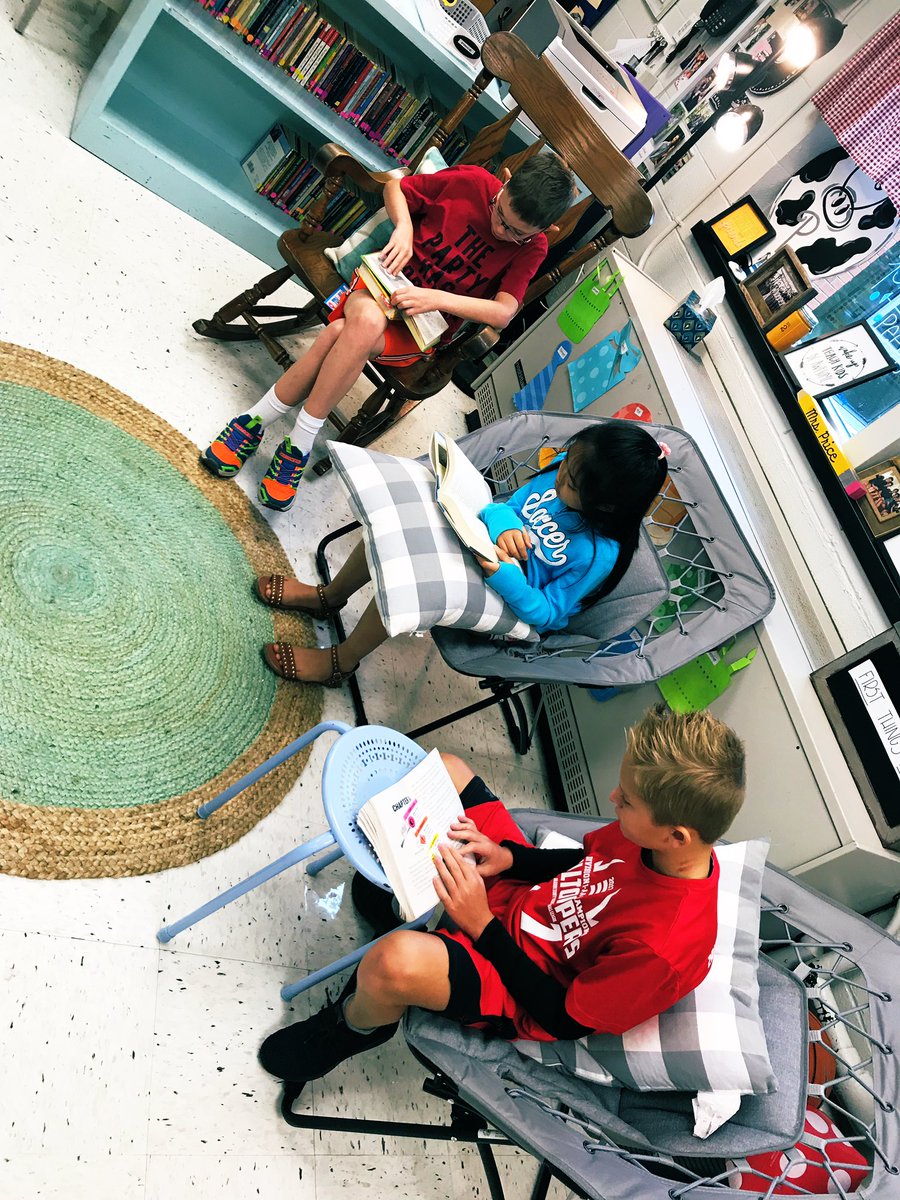 MrsPricesPeeps's tweet photo. Everyone needs comfy seating when they read, right?!? Come join us! #readingstamina #pricespeeps #comfyseating @McNeillAdmirals https://t.co/3sdT6QTdWc