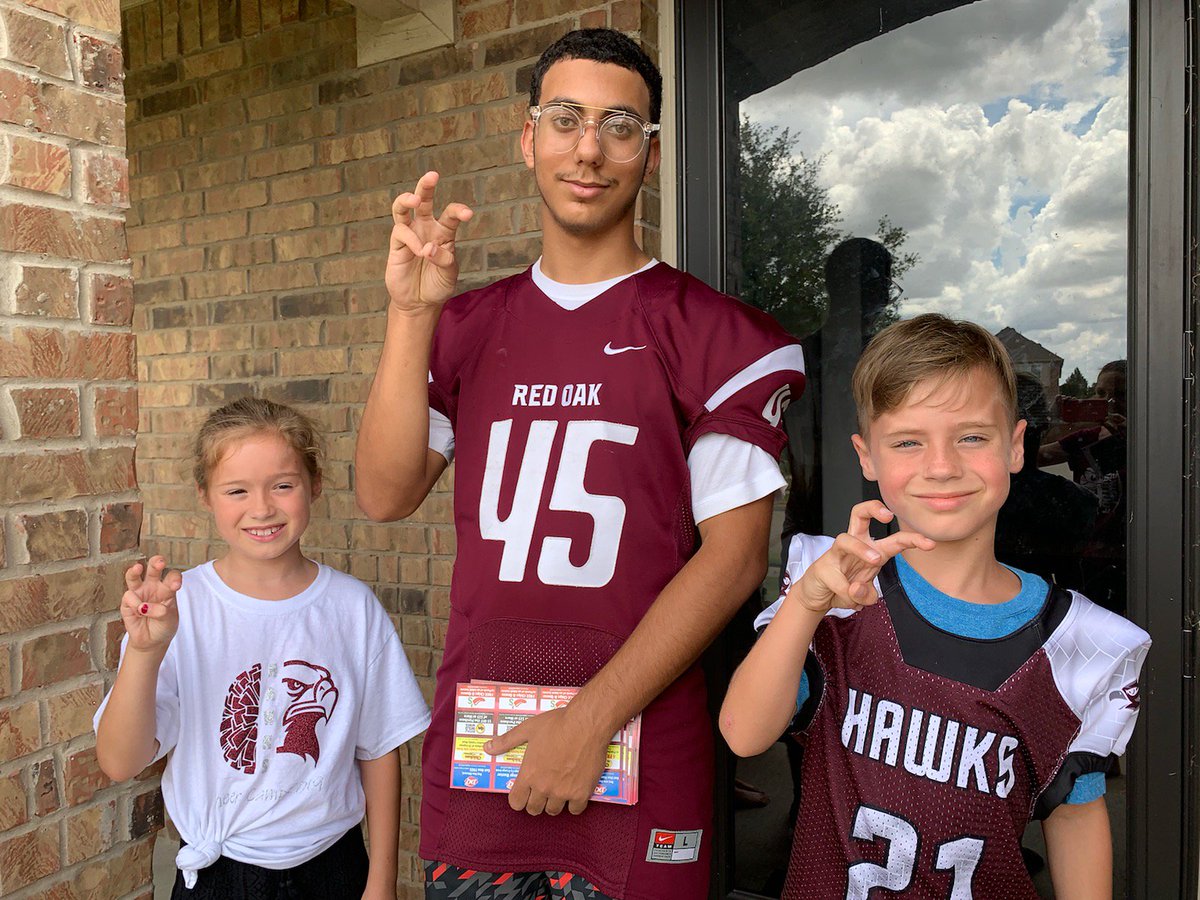 RedOakYFA's tweet photo. When the Big Hawks run into the Lil Hawks while fundraising...right before the Lil Hawks were off to their Pep  Rally kick off event. 
#4talons https://t.co/WIjWmX8g5y