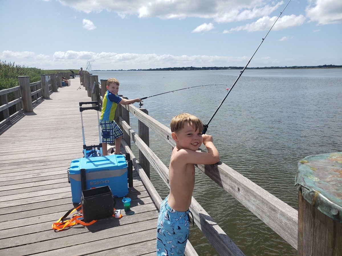RA_Puffer's tweet photo. Charlie and Dylan Weise, of Middlebury, enjoy a day of fishing with their parents in Old Lyme. It was their "last hurrah" of summer before school starts Tues. said their dad, Dan. https://t.co/OXlwSOKIDt