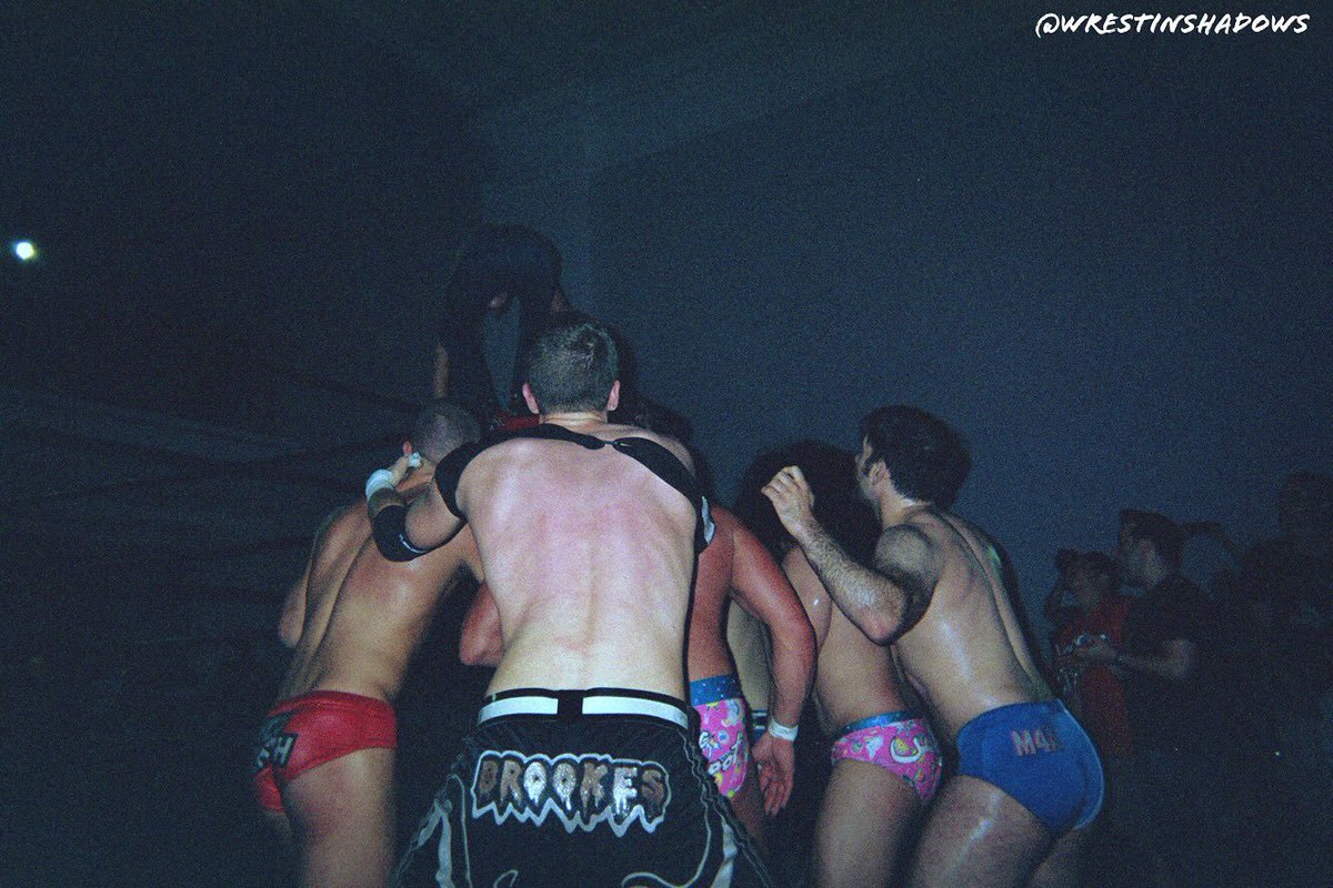 Wrestinshadows's tweet photo. *Disposable series Vol. 1: SummerSlam week 2019*
Posting my 25 favourite pictures taken with a Fujifilm 35mm disposable camera during SS weekend.
_____________________
17/25
πΈ @PR_WRESTLING πΈ
#PaulRobinson
#ThisisProgress
#SmashvsProgress
#35mm https://t.co/ziAmLFMGH0