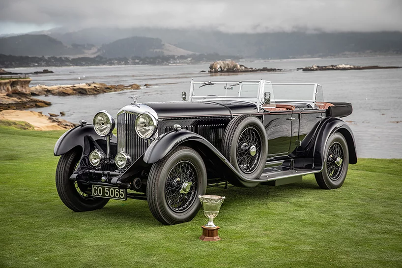 junespring's tweet photo. THEY STILL EXIST! Rare Classic Cars at Pebble Beach Concours d'Elegance 2019.

#classiccars #automobiles #cardesigns #raredesigns #montereycarweek https://t.co/DBXZGqW9bQ