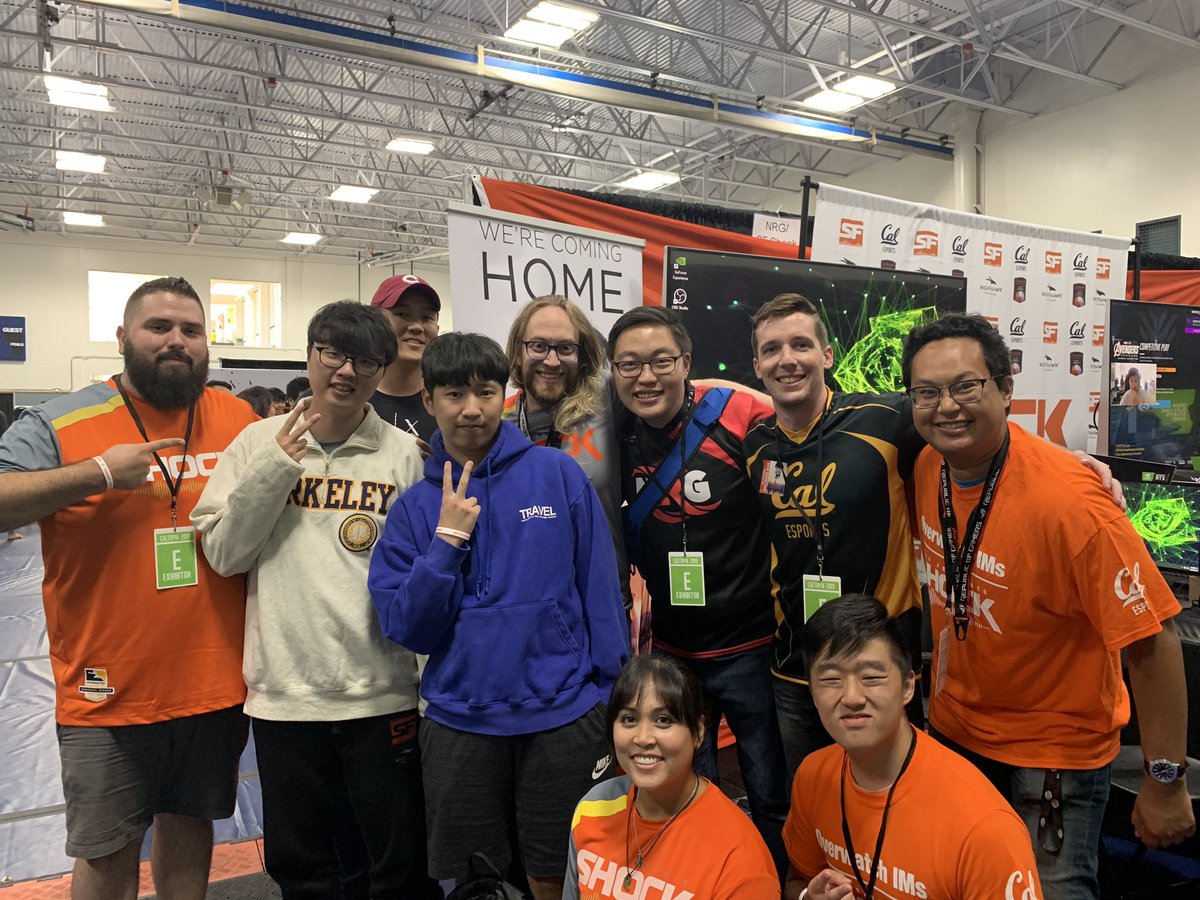 CoryDigz's tweet photo. Crazy weekend in the bay! #Caltopia and the @BWWings/@budlight Watch Party were INCREDIBLE โค๏ธโค๏ธโค๏ธ
Thank you everyone who stopped by, and NEVER FORGET I hooked @Shock_CHB into the Ilios well once! https://t.co/WOiUlnFPRE