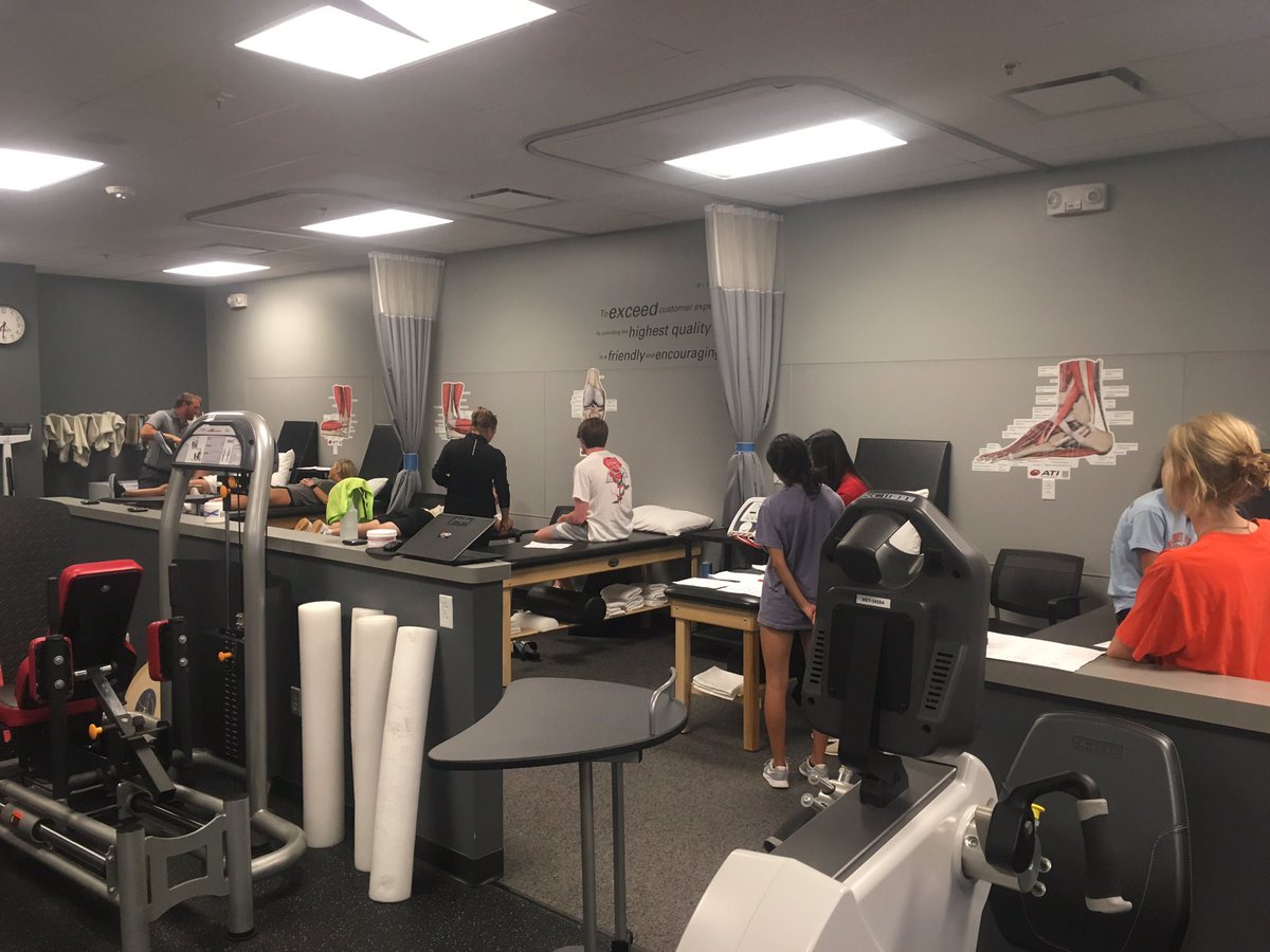 jrichardsNORTH's tweet photo. Shout out to @ATIPT for working with our XC teams tonight for prevention screenings ~ very helpful and greatly appreciated!!!! #mnhsxc #nodaysoff https://t.co/dV0A4C6m0y