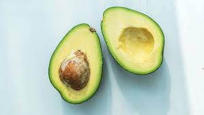 IrriHub's tweet photo. Kenya is the highest exporter of Avocado fruits in Africa.

Currently ranked 9th among the biggest exporters of Avocado around the world

The world is finally ready for 🇰🇪 Avocado 🥑.

Photos: Google
#TuesdayMorning #KOT #SDGs #ZeroHunger https://t.co/dVSOr3m8NW
