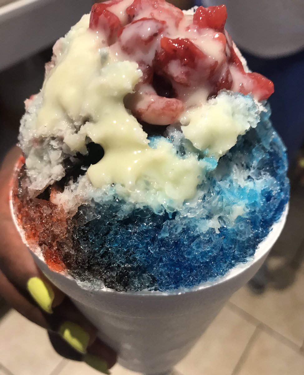 SnoDreamz's tweet photo. We don’t have many twitter followers so you ever retweet this can come to 3402 Scott Street and get a free one!! https://t.co/lBRuaMEva5