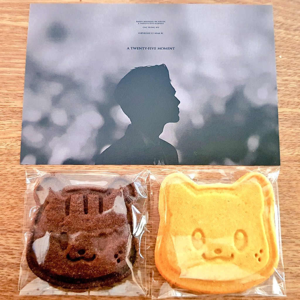 ■ 선릉 레이어스튜디오
#25번째_또다시여름
특전 슬로건을 받을 줄이야..😇.. 쿠키도 너무 귀여오 람지 냥이ㅜㅜ 카페 전체적으로 분위기가 좋고 내 스타일이라 시간 보내기가 더 행복쓰,, <a href="/nearby_osw/">NEAR BY</a> 감사합니다