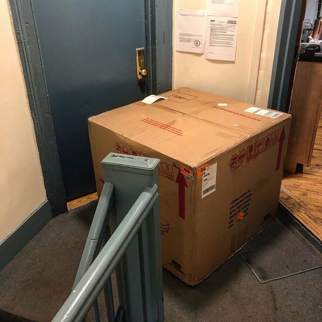 My neighbor bought something that can’t fit through her door.  Been there.  #DrunkAmazoning ift.tt/2L3IecA