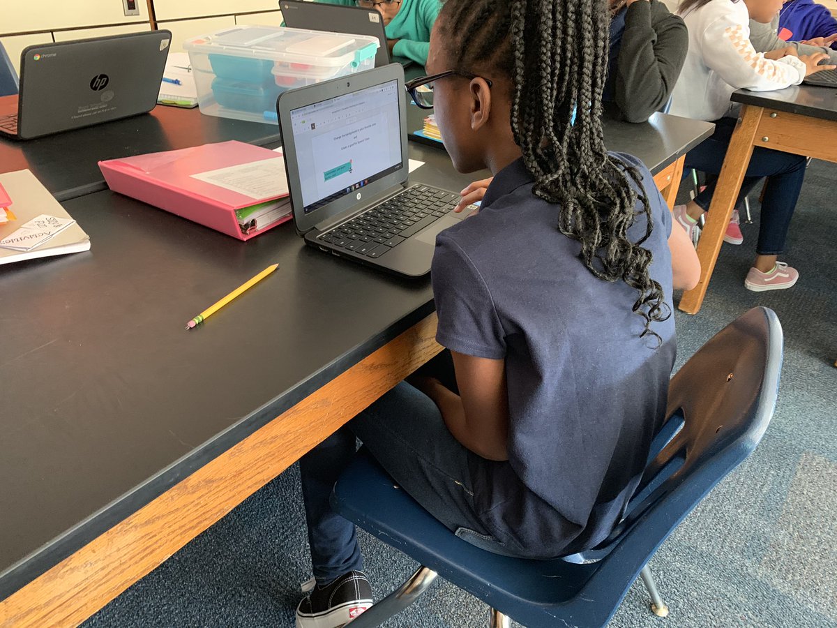 Coach_SRogers's tweet photo. Loved introducing my @ComoBees to Chromebooks and my students new favorite website @Classkick! It’s great for independent work and collaboration amount peers. #CMS #TechnologyTogether #FWISD #ClassResource https://t.co/D4Ql3erNsJ