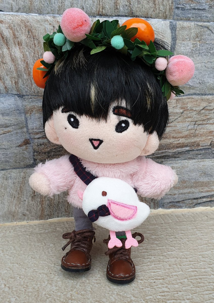 tiny_seal15's tweet photo. Day73 🥒:ตะเป๋านกอ้วนๆฮะ มีแต่ขนมที่น้องฝากไว้ฮะ🤣คิคิ
#77daysGotoonChallenge
#playwithgot7doll
#Tiny_sealfamily #got7doll #dreamknightdoll #gotoondoll #playwithbam #BamBam
#got7 #igot7 #뱀뱀 https://t.co/Tp6YkgTmWm