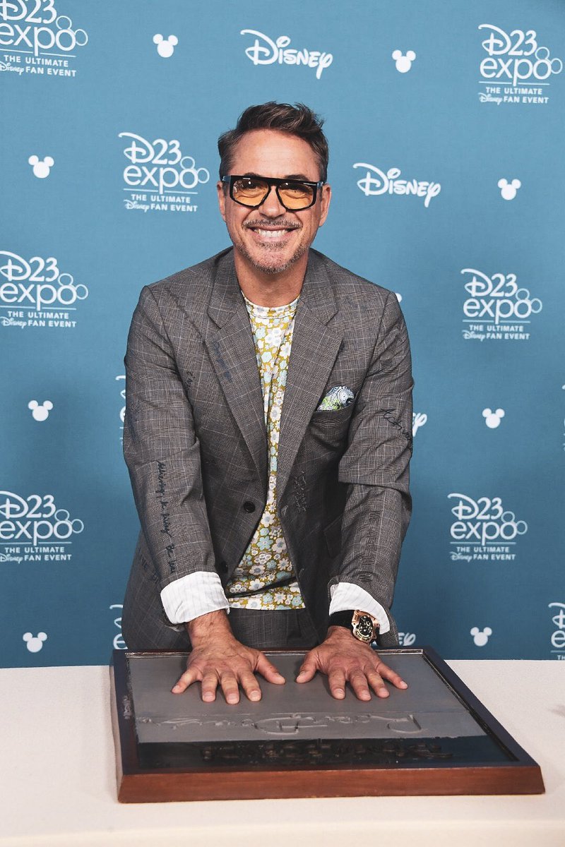 ironxdowney's tweet photo. ele tava tão feliz, eu tenho muito orgulho do homem que começou tudo, felizmente rdj stan https://t.co/czBZzkStzA