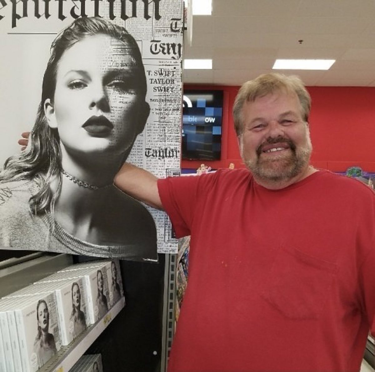 Taylorswizzy_13's tweet photo. This is the glo up my dad deserved🥺 https://t.co/RQVn6pREJz
