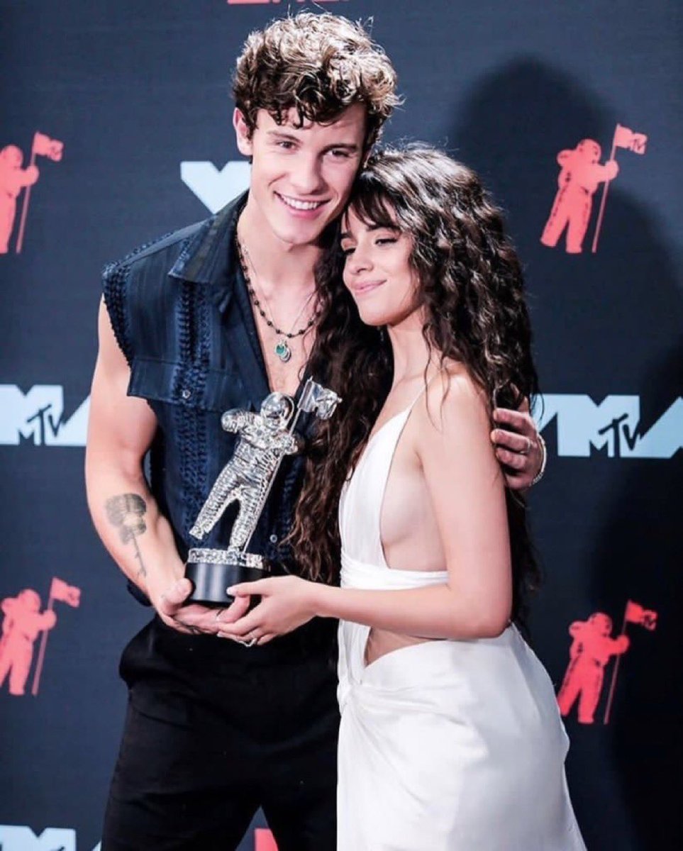 spicylesserafim's tweet photo. i feel nothing but proud of camila and shawn. they gave us a bop, hit #1, gave us a beautiful LIVE performance. i’m so so so happy for them 🥺❤️ https://t.co/IIqDxFnRQh