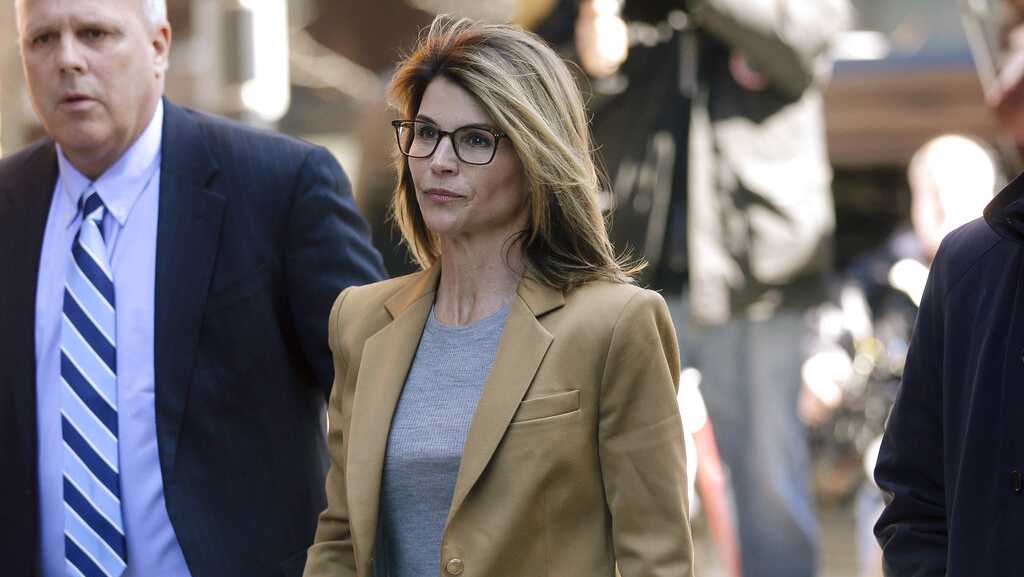 WCVB's tweet photo. 'Full House' actress due in Boston federal court Tuesday https://t.co/6uJIjL8HR0 https://t.co/5F7E9911IN