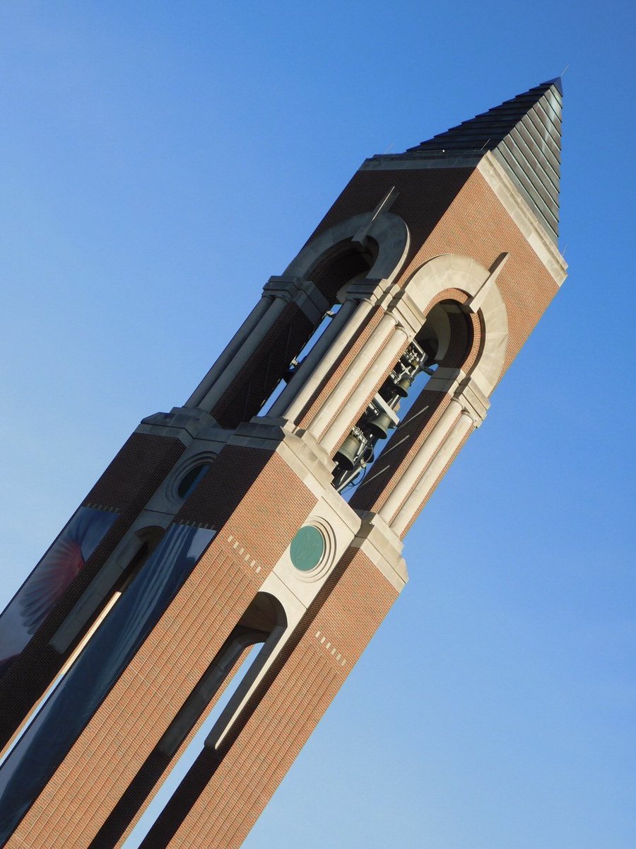 sat_bsu's tweet photo. We have a lot in store for everyone this year! We hope you are excited. Our meetings are every Monday 4-5 pm in Kinghorn MPR, come join us for service and awareness opportunities on campus!          Photo Credit: @chris_clendenin https://t.co/gYBH1ubt3M