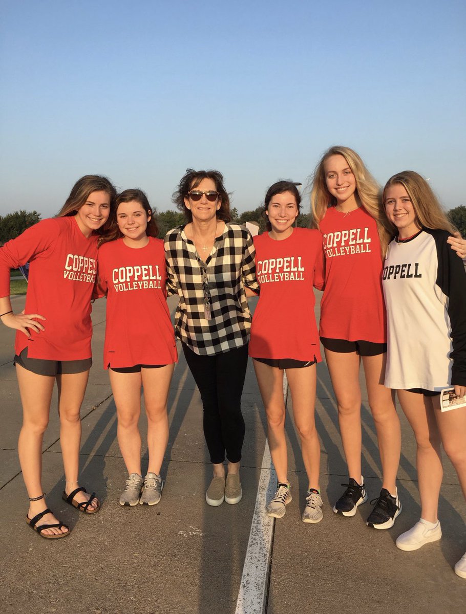 isabelleb022's tweet image. had so much fun this morning opening doors at @CCEColts and spreading the word about elementary school night tomorrow!! @CowgirlVB