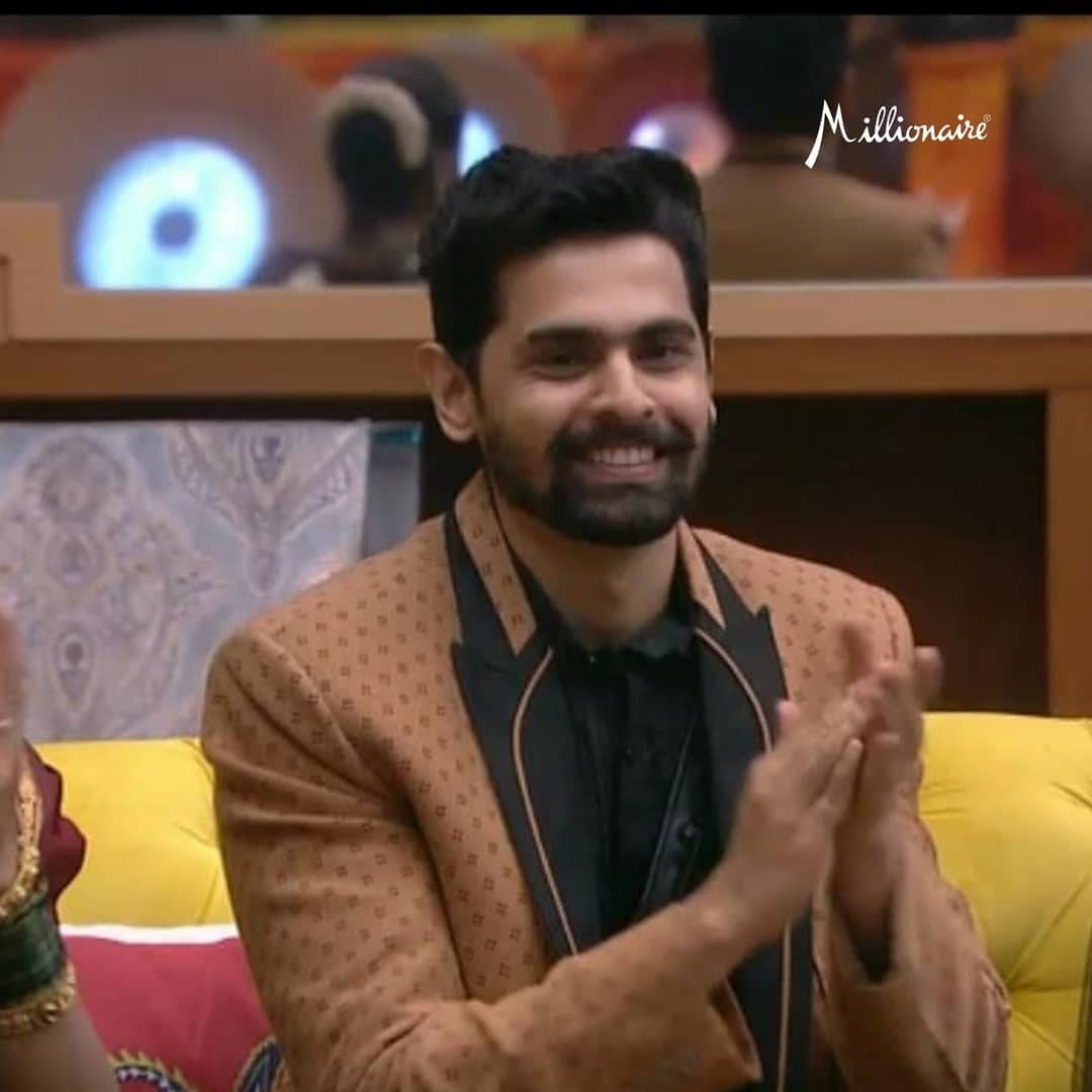 millionairebom's tweet photo. @colorsmarathiofficial @biggbossmarathi #arohwelankar #sheraroh #Lovefromaroh #supportaroh #VoteForAroh #teamarohwelankar
@millionairebombay https://t.co/Au6p6FkrY6