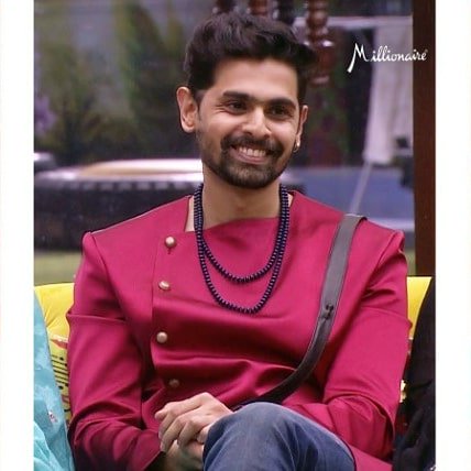 millionairebom's tweet photo. @colorsmarathiofficial @biggbossmarathi #arohwelankar #sheraroh #Lovefromaroh #supportaroh #VoteForAroh #teamarohwelankar
@millionairebombay https://t.co/Au6p6FkrY6