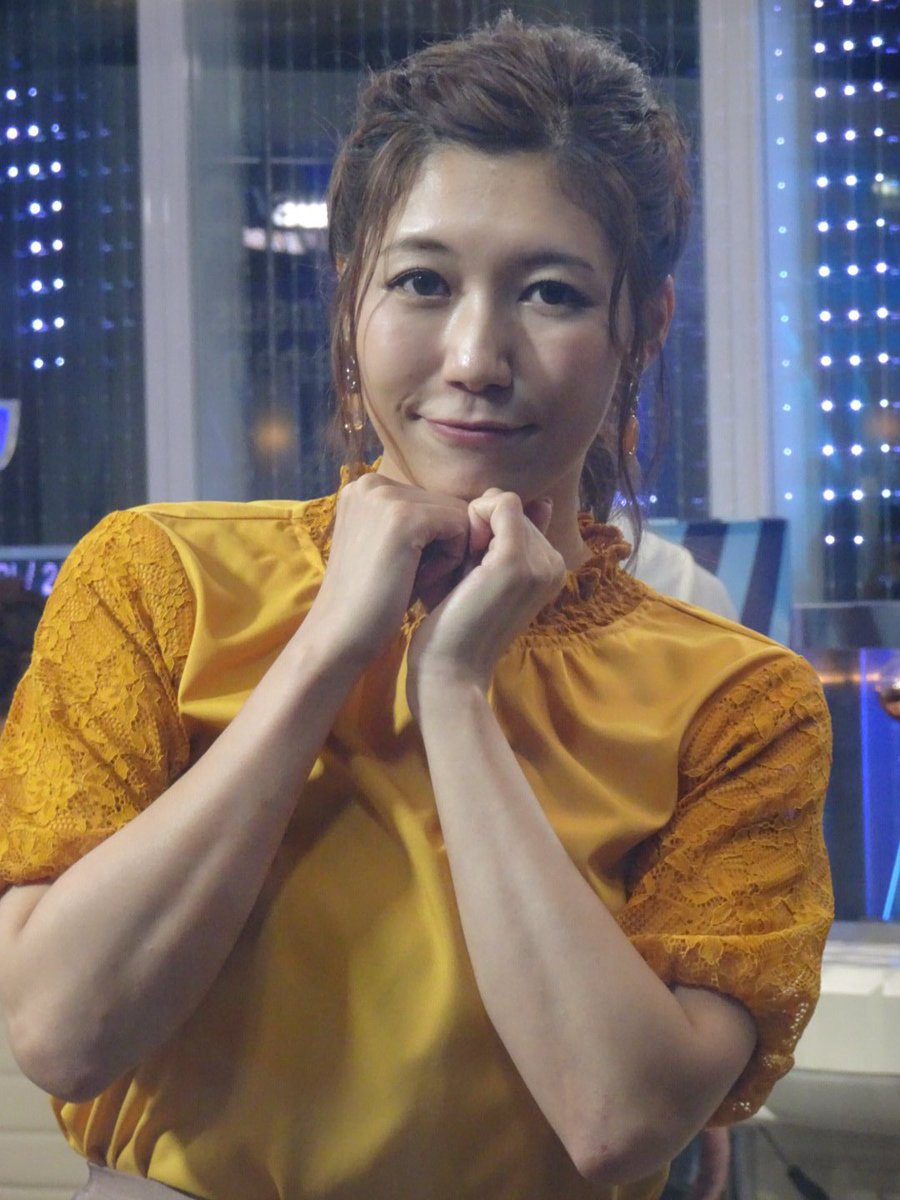 今日の髪型デコ出しポニーテール