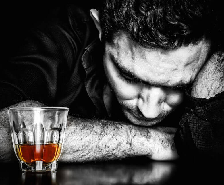 Technicalsakti's tweet photo. Ye #Dost Tu #Mohabat 💔ki Aas Na Kar..2
#Muhabat ❤ki Raho Me Kisi  Ki 💁Talash Na kar,
Lut Gye O 👉Log Jo #Muhabat ki 🌹Puja Kiya Karte The..2
Aaj Use Koi 👁#Dekhta Bhi Nhi 🍷🍷#Devdash Samajh Kar . https://t.co/qINSLMOpF5