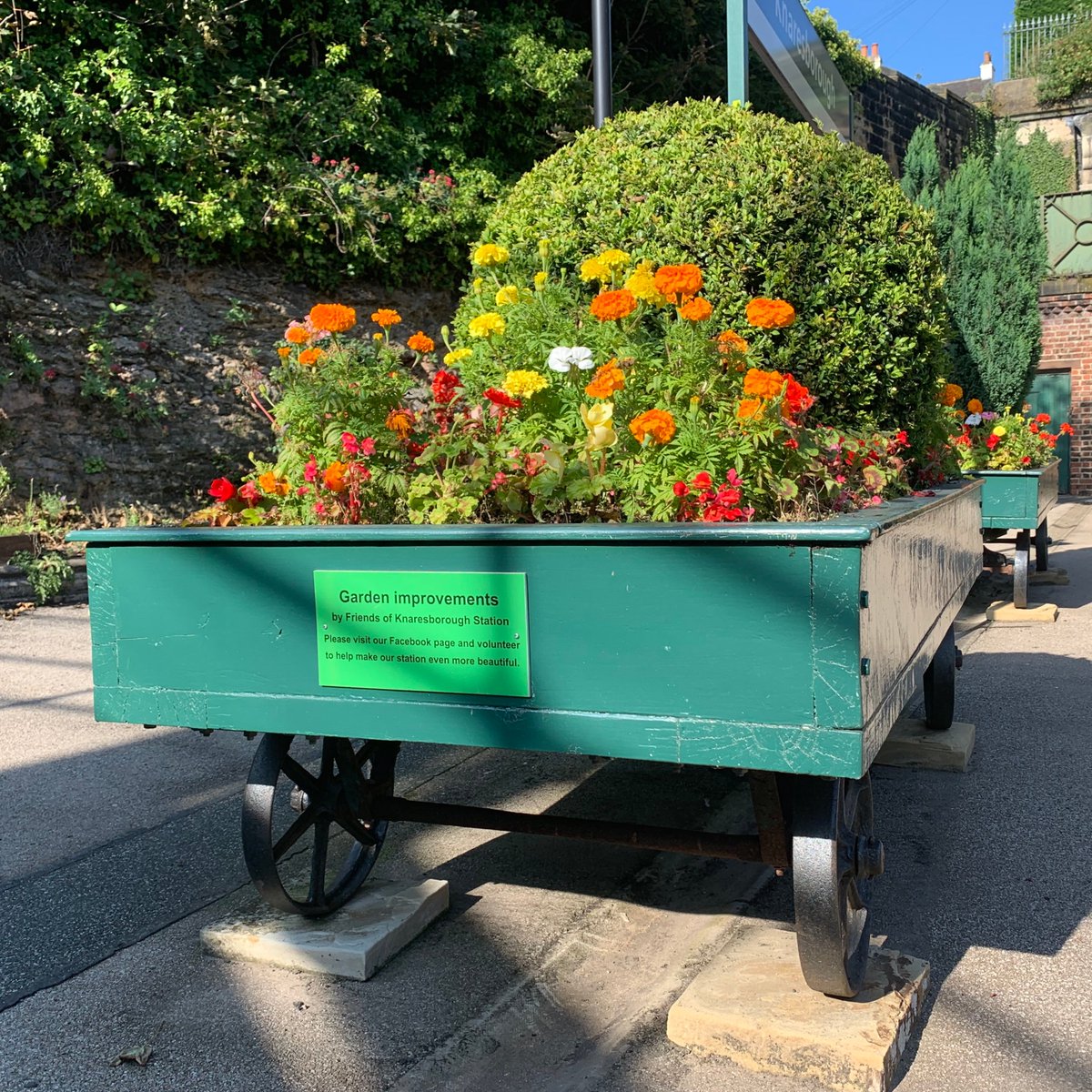 CommunityRail's tweet photo. Took the opportunity over the weekend to visit North Yorkshire's Knaresborough Station. 

A fantastic example of how a proactive friends group can make a station a welcoming hub for the community.

#CommunityRail https://t.co/1dC3ia6DLm
