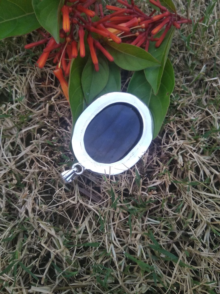 jhungajewelry's tweet photo. Labradorite Pendant, Sterling Silver Carved Labradorite Pendant, Floral Pendant,Ultimate Pendant,Yoga Pendant,Good Luck Pendant Gift For Her
https://t.co/LCvLcUayzC
#labradoritependant #labradoritejewelry #sterlingsilverpendant #handmadependant #labradoritesilverpendant https://t.co/NsGy9nFx3J