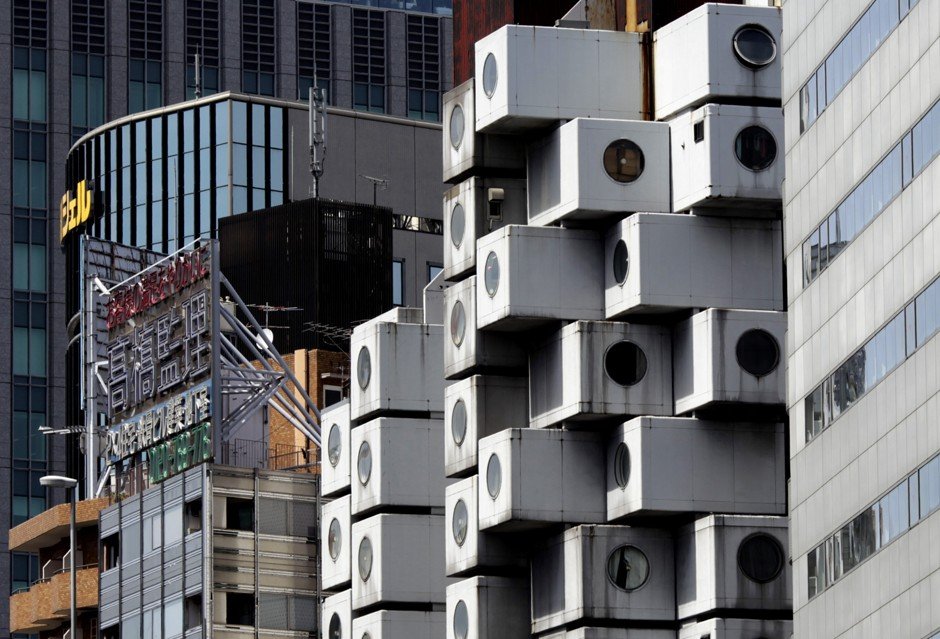 SOSNAKAGIN's tweet photo. What impact will the #2020Olympics have in #NAKAGIN Tower's future? According to T. Maeda, member of the Conservation and Regeneration Project and owner of 15 #capsules, chances of survival are 50/50. Check out the article by @CityLab! #SOSNAKAGIN 🆘🗼 https://t.co/MLHBA7IA8y https://t.co/fo7bZPH0Yc