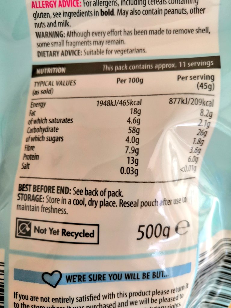 Firesnapper999's tweet photo. Made up some low fat greek yogurt & granola with fresh strawberry glasses to cover breakfast / snacks over next few days. Horrified at amount of salt / sugar in supposed "Healthy" products & meals. Eg Aldi Granola 4g sugar per 100g, others 23g+ per 100g!😇 I'm now a #LabelReader https://t.co/fuEf15Y2f0