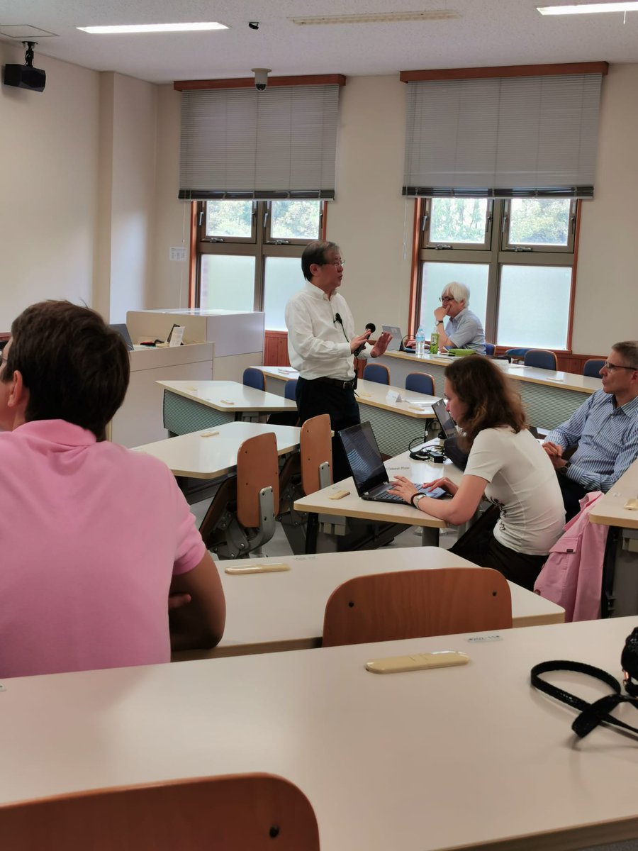 emblhsg's tweet photo. Day 2 of the #EMBL Tokyo module starts with lectures on #IPLaw #RandDStrategies, by Prof. Makoto Ogino and Mr. Tetsushi Inada - President of Pharma-East Insight. https://t.co/KqmQWMY1Ji