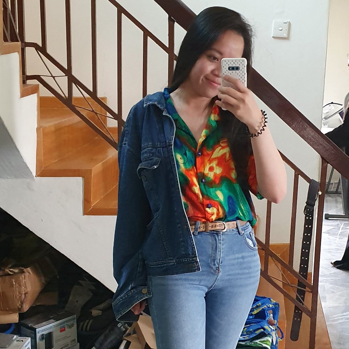 CheauMei's tweet photo. Am I too late for #bundlechallenge?
The tops and jackets are all thrifted!
1st photo: Retro-themed graduation dinner, I chose the 80s.
2nd photo: Westlife concert, trying to bring that 90s vibes. https://t.co/6u7N2yauO0