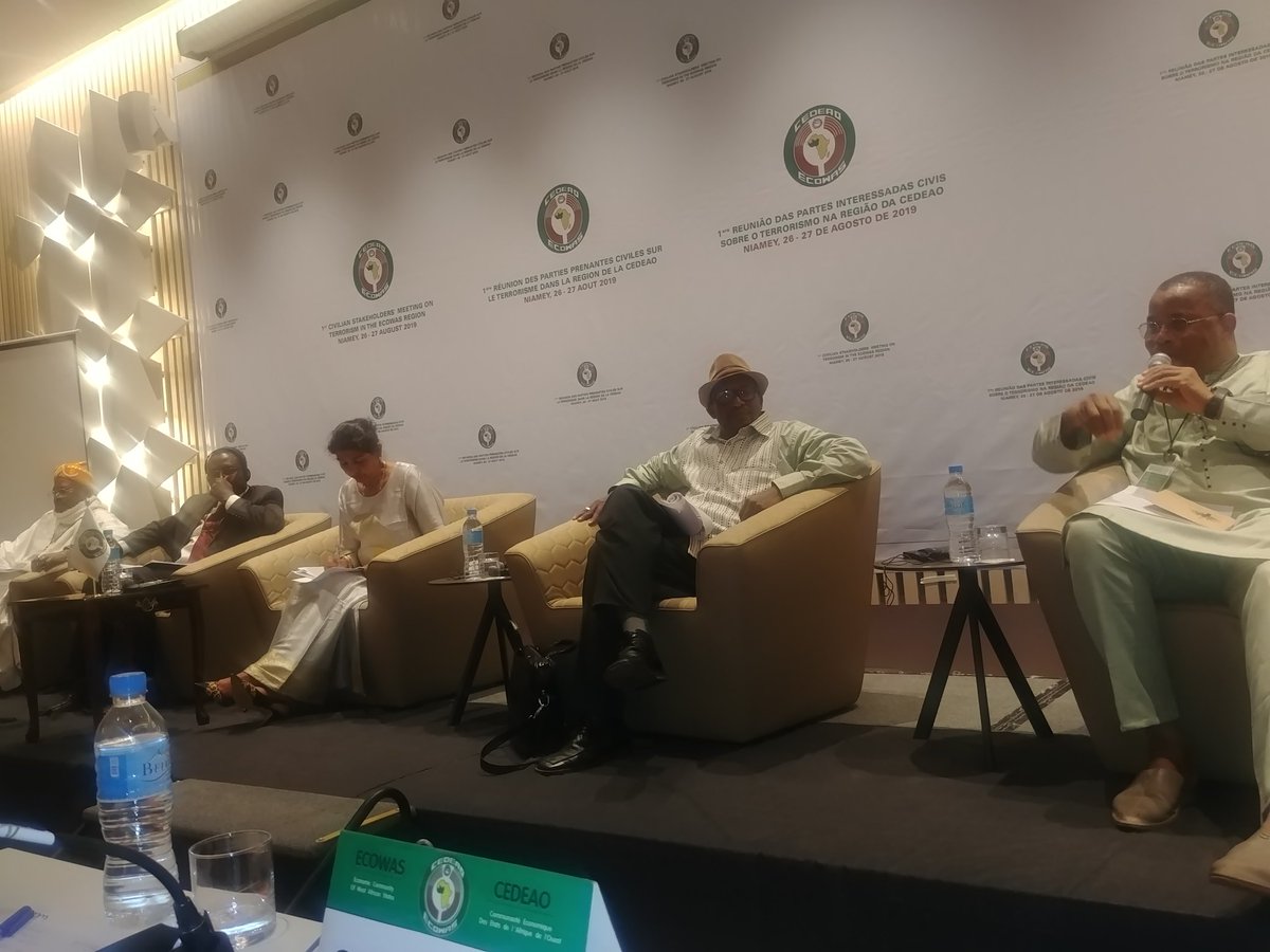 NsaiNsai's tweet photo. #Day2 #PanelOne on how to tackle "Conflicts between herdsmen and farmers" across Africa...@ecowas_cedeao @UN_UNOWAS @giz @DjoukouoFelicit @DianaOfwona @AUAgriculture https://t.co/ssn7GyHLW3