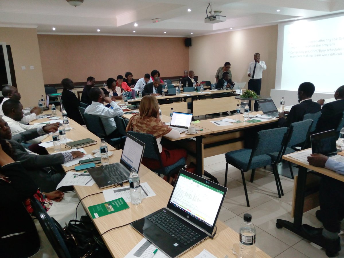 REACHTRUSTMW's tweet image. Back to business. Kassim making a presentation on the progress of the MSI implementation and scale up.
#Nationalworkshop 
#Teamperform
#TeamMoH
#TeamRwachtrust
#thefuturelooksbright