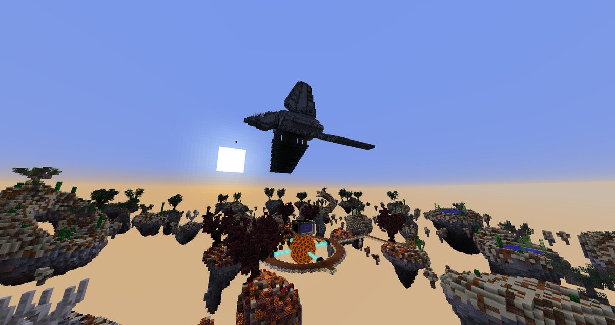 ChrotosTeam's tweet image. Jetzt kurz vor dem Start von #minecraftCORE gibt es noch exklusive Vorabeinblicke auf das Spawn Shuttle in dem das Projekt gestartet wird.
Vorlage hierzu war ein imperiales Shuttle aus der "Star Wars"-Reihe.