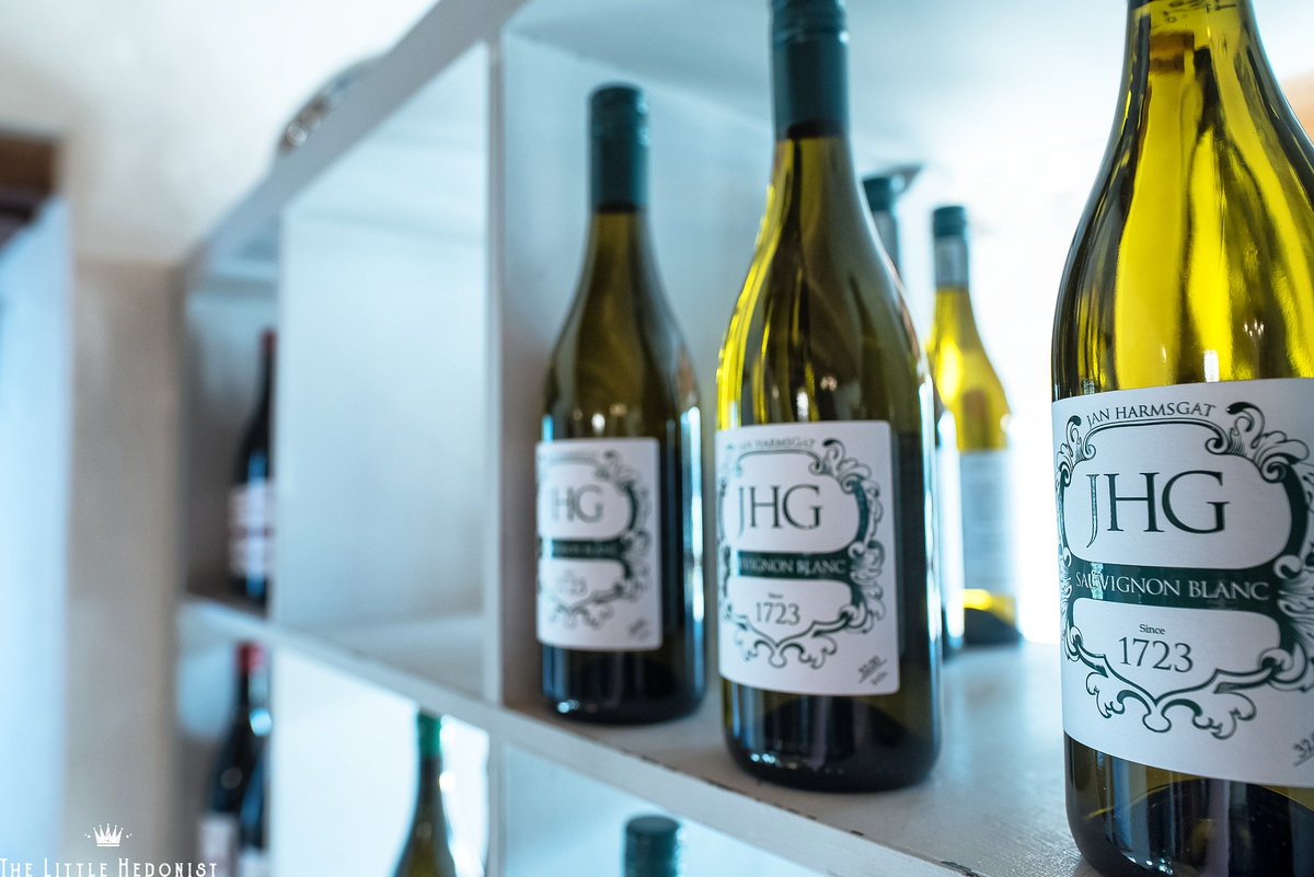 Surrounded by layers of blue mountains, hills and vales covered in fragrant fynbos, the entirety of <a href="/JHGCountryHouse/">JHG Country House</a> spread at our feet. It was simply spectacular. <a href="/HOT_OVEN/">Hot Oven Marketing</a>

thelittlehedonist.co.za/2019/08/26/tra…

 #magicofwinter #winterwine #visitlangeberg #hotovenevents