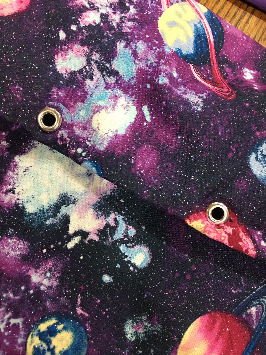 The_Odd_Family's tweet photo. Completed a little word free project tonight! I made a drawstring bag for my oldest gremlin. Theyโre not allowed backpacks in class and this is the solution. #sewing #crafts #madeathing https://t.co/f3aTaw5G37