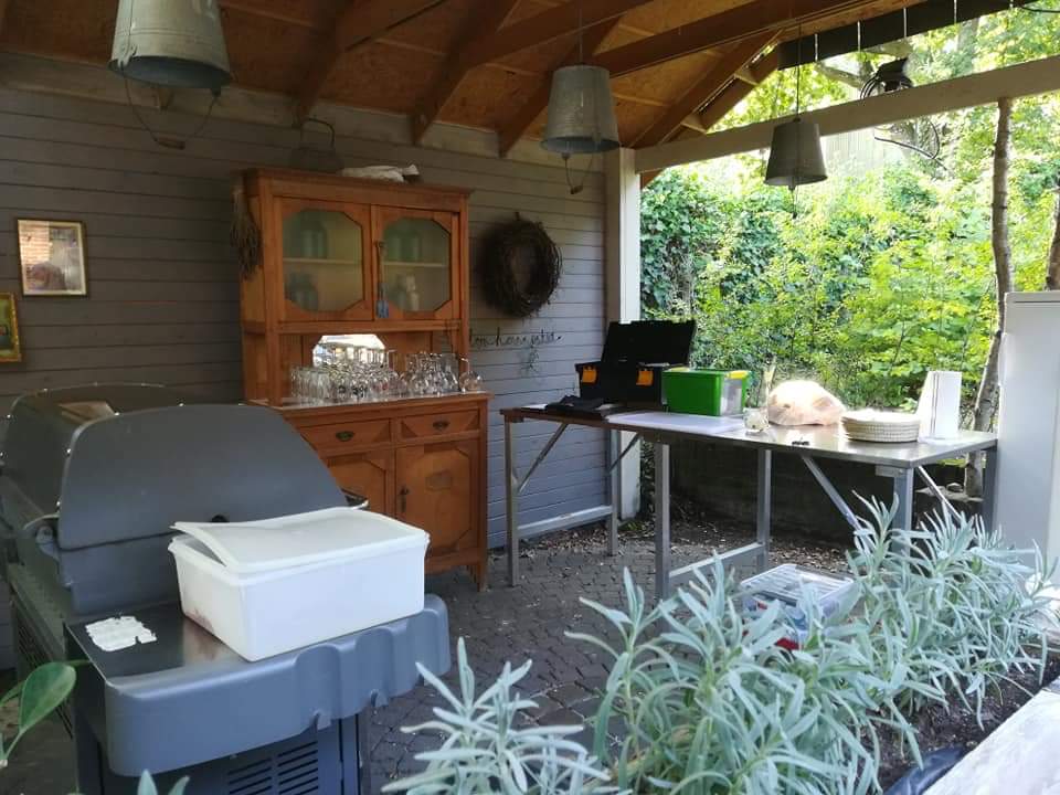 GrillEnCoGenk's tweet photo. Afgelopen vrijdag mochten we weer een leuke BBQ verzorgen in @stadgenk .. bedankt  Winter verjaging comité #weber #bbq #winterverjaging #stadgenk #mijnstad https://t.co/3MHh1lZigO