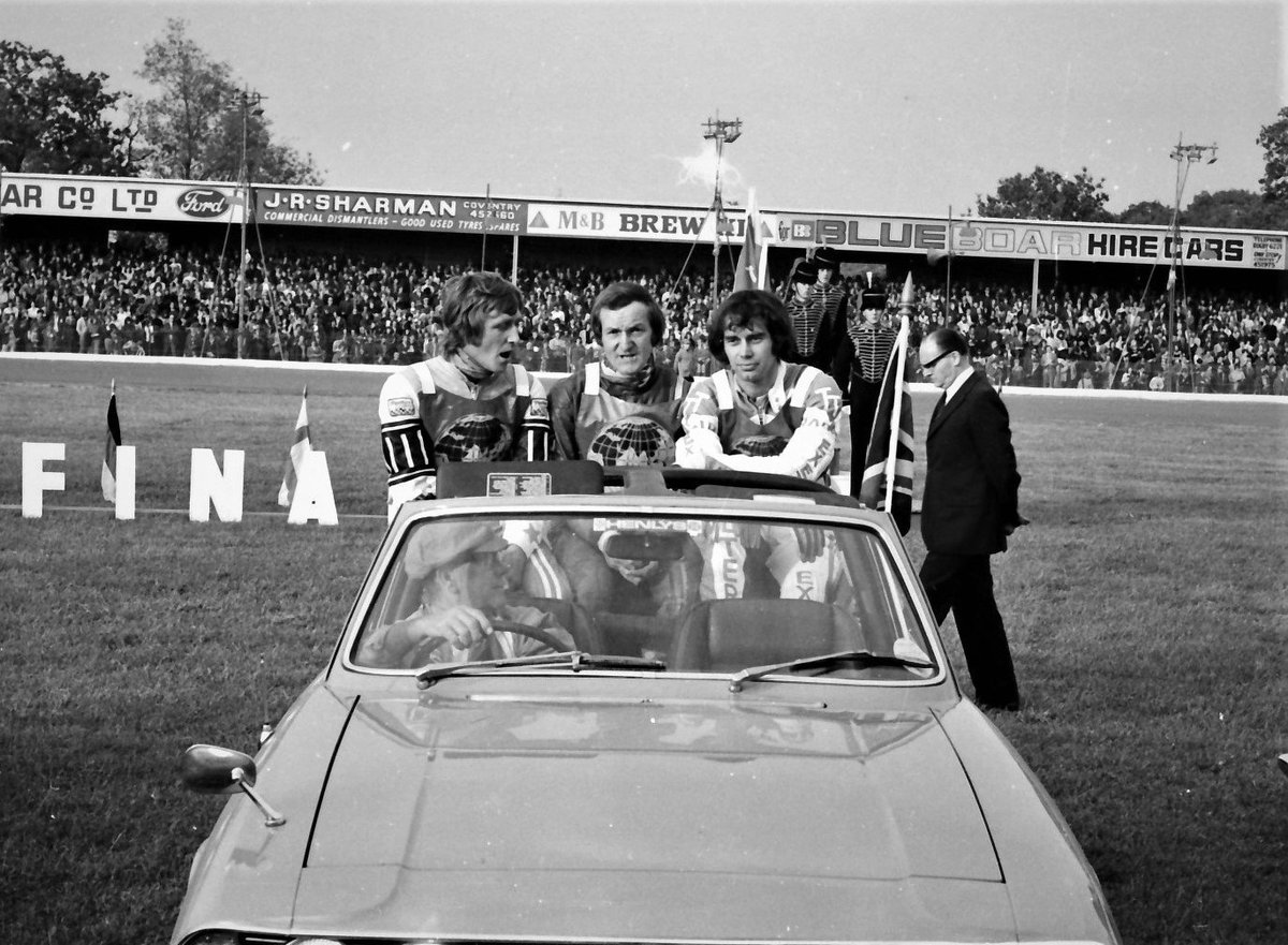 mikebradio's tweet photo. Just finished scanning another load of #speedway pix to various facebook groups. Feel free to connect if you want to see more photos like these. . .
@Speedway_Photos @retrospeedway @KeepBeesOnTrack @UprightSpeedway
#Brandon #Coventry #Britishfinal #ivanmauger #classicspeedway https://t.co/emwWPd2Kzp