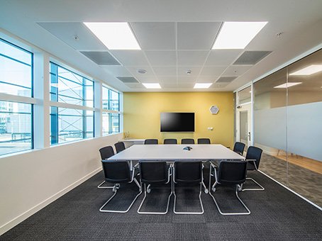 Regus Heathrow tweet media