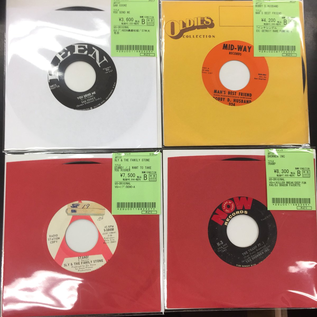 diskunion_do1's tweet image. ソウル・ファンクのレア盤お値段お安くなってお出ししました！！！
ご来店お待ちしております💁‍♀️🚀🏄‍♀️💁‍♂️
#soul45 #funk45